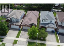 132 CLOUGH Crescent - 36