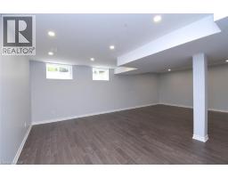 132 CLOUGH Crescent - 6