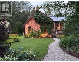 294 HURON Road - 1