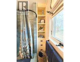 294 HURON Road - 21