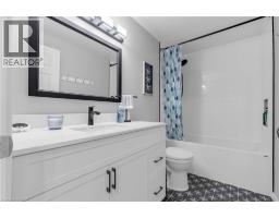 386 HIGHLAND Road W UnitNo. 32 - 19
