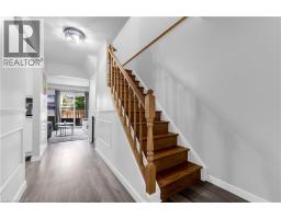 386 HIGHLAND Road W UnitNo. 32 - 7