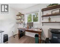 142 MARL MEADOW Drive - 18