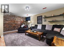 55 KERMAN Avenue UnitNo. 55 - 18