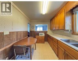 39 KING Street S - 15