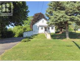 39 KING Street S - 2