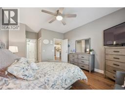 20 ISHERWOOD Avenue UnitNo. 11 - 20