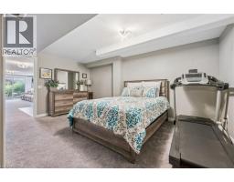 20 ISHERWOOD Avenue UnitNo. 11 - 33