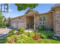 20 ISHERWOOD Avenue UnitNo. 11 - 4