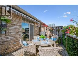 20 ISHERWOOD Avenue UnitNo. 11 - 40