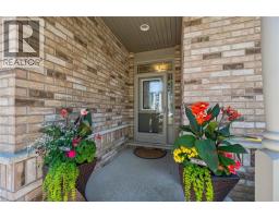 20 ISHERWOOD Avenue UnitNo. 11 - 6