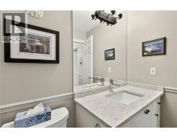 31 SPENCER Crescent - 32