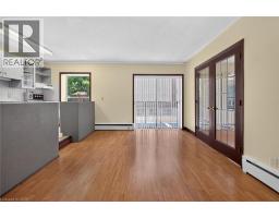 40 ROBINSON Street UnitNo. 209 - 12