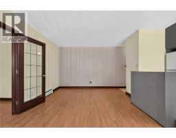 40 ROBINSON Street UnitNo. 209 - 17