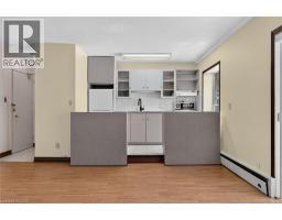 40 ROBINSON Street UnitNo. 209 - 19