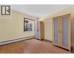 40 ROBINSON Street UnitNo. 209 - 25