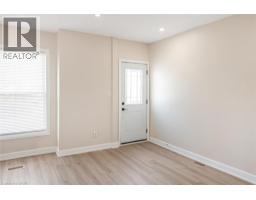 60 KEITH Street - 4
