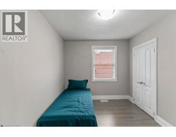 340 UPPER GAGE Avenue - 18