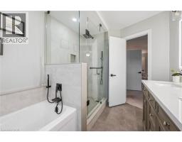 339 DANIEL Crescent - 16