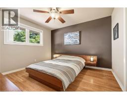 569 PARKSIDE Crescent - 21