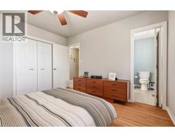 569 PARKSIDE Crescent - 22