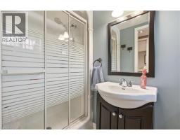 569 PARKSIDE Crescent - 32
