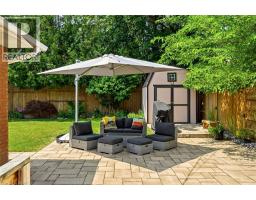 569 PARKSIDE Crescent - 40