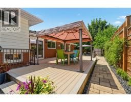 569 PARKSIDE Crescent - 42