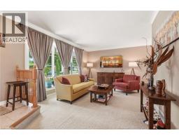 569 PARKSIDE Crescent - 5