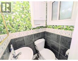 22 RIVERDALE Drive UnitNo. 1 - 11