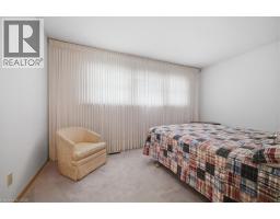 4 CORBETT Avenue - 14