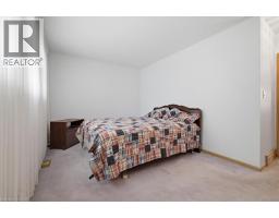 4 CORBETT Avenue - 15