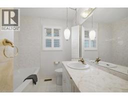 4 CORBETT Avenue - 19