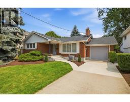 4 CORBETT Avenue - 2