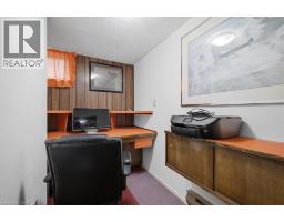 4 CORBETT Avenue - 27