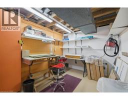4 CORBETT Avenue - 30