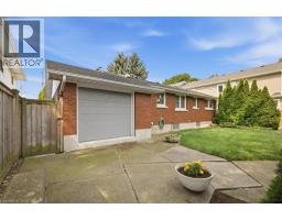 4 CORBETT Avenue - 34