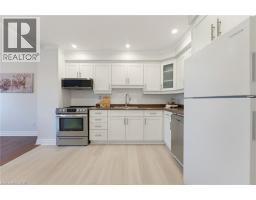 620 FORESTWOOD Crescent - 11