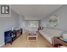 67 CASSELHOLME Crescent - 11