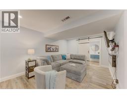 118 BROWN Street - 32