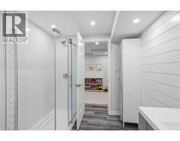 221 NISBET Boulevard - 46