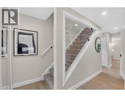 23 BRIAR KNOLL Drive - 20