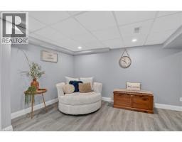 23 BRIAR KNOLL Drive - 36