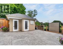 23 BRIAR KNOLL Drive - 44