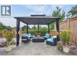 23 BRIAR KNOLL Drive - 45
