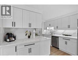 23 BRIAR KNOLL Drive - 9