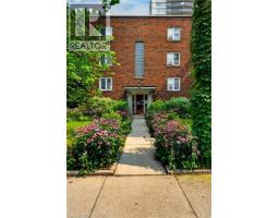 60 ROBINSON Street UnitNo. 104 - 2