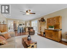 228 GLENARIFF Drive - 20