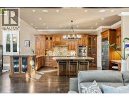 253 ROSSMORE Boulevard - 18