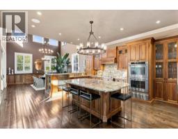 253 ROSSMORE Boulevard - 19